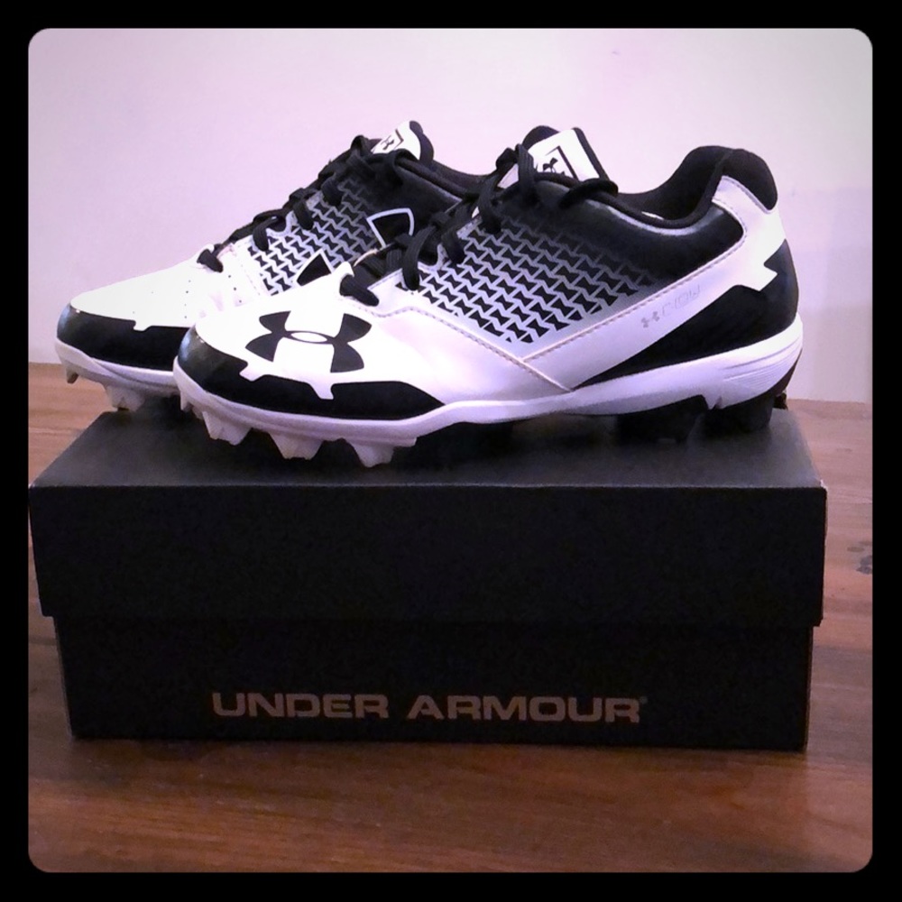 Youth 6.5 UA Baseball Cleats